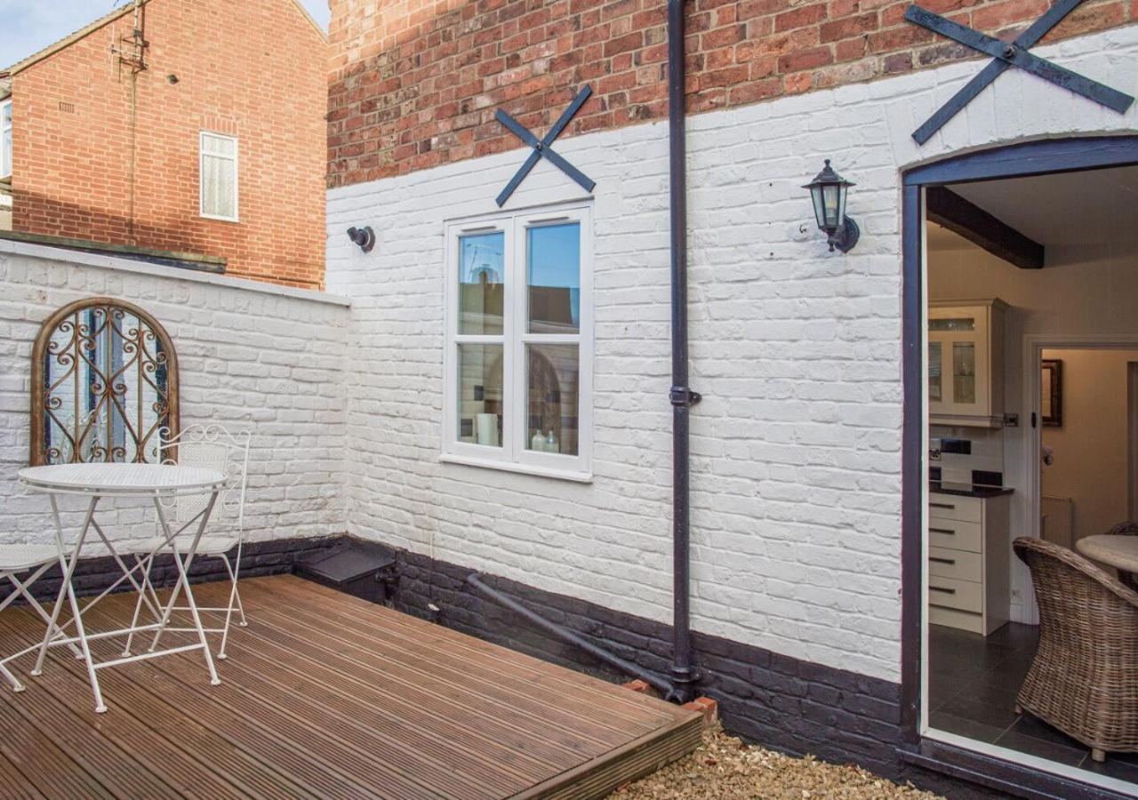 Villa Charming 2 Bed House In Tewkesbury Centre Extérieur photo