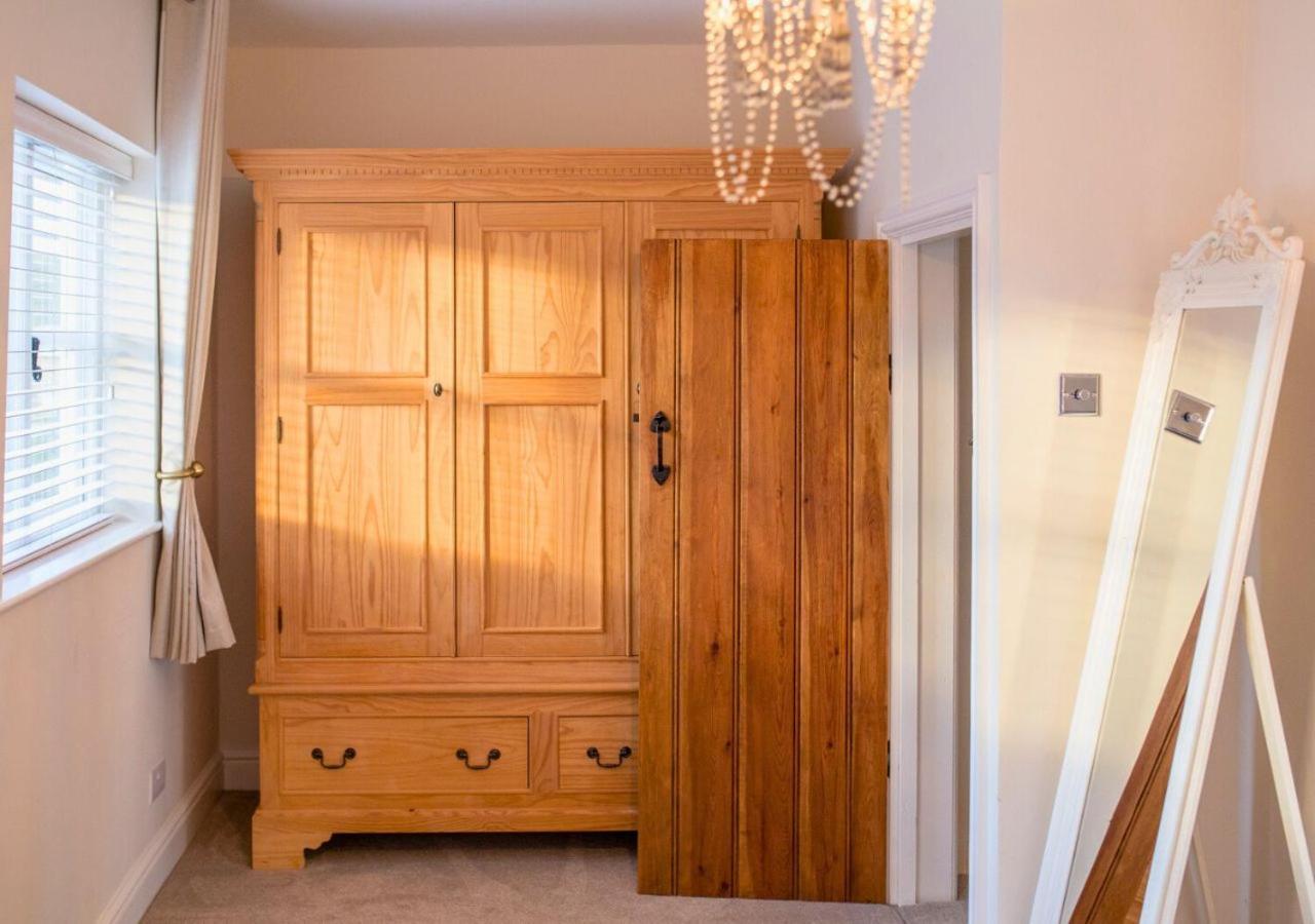 Villa Charming 2 Bed House In Tewkesbury Centre Extérieur photo