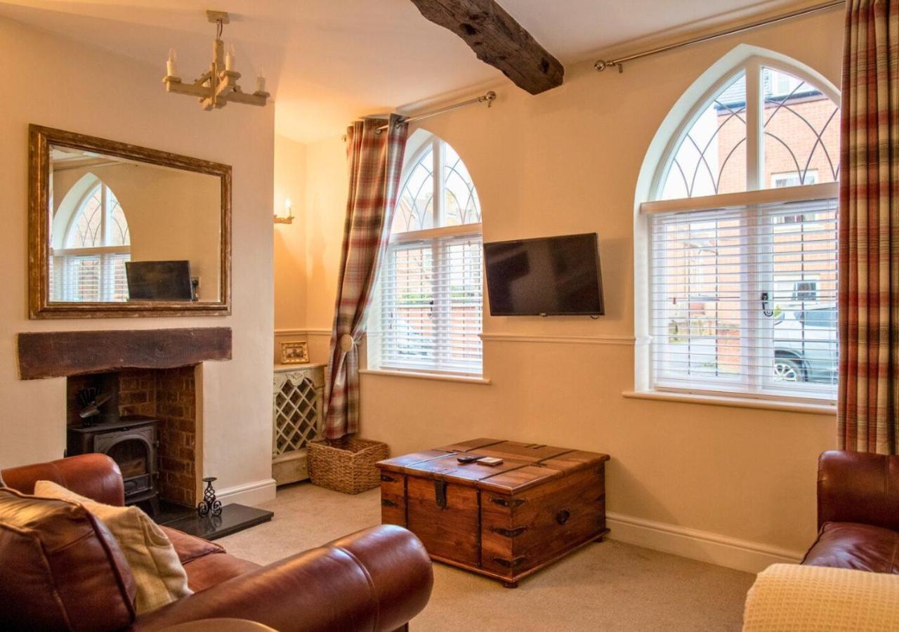 Villa Charming 2 Bed House In Tewkesbury Centre Extérieur photo
