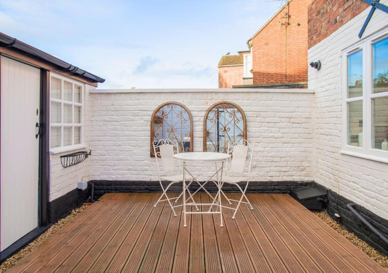 Villa Charming 2 Bed House In Tewkesbury Centre Extérieur photo